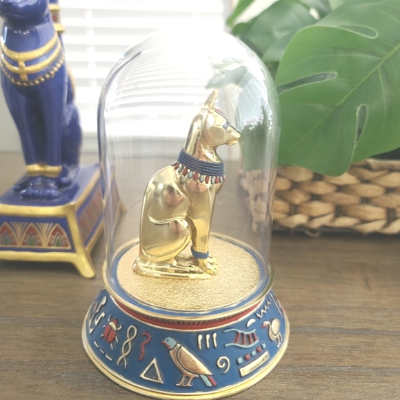 Franklin Mint Egyptian Cat Candle Holder and Figurine Set - Picture 8 of 10
